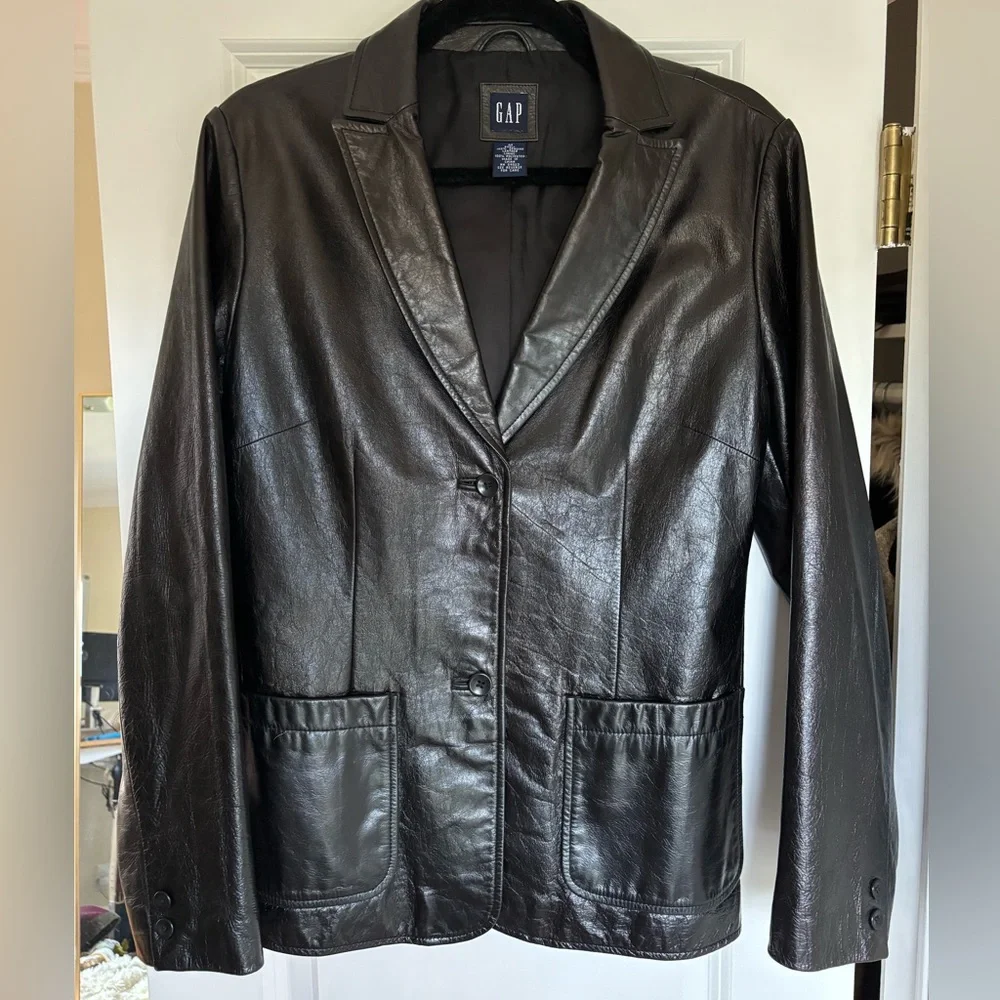 Vintage GAP Women's Black Leather Jacket - Picture 1 of 7